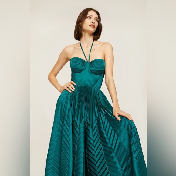Emerald Marchesa Notte Green Pleated Dress - Picture 4 of 6